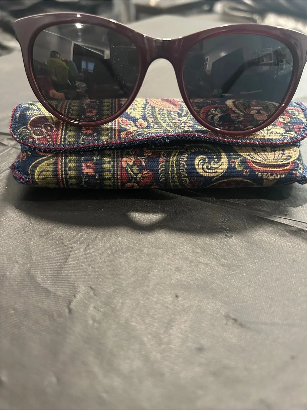 HD Vision Polarized Women's Purple Sunglasses with Paisley Case